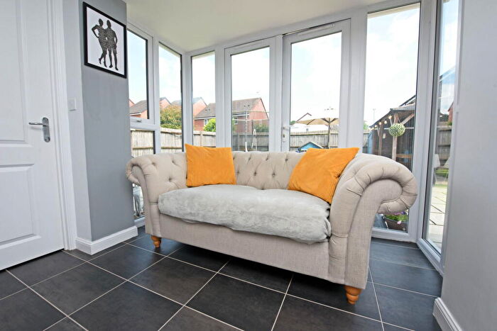 5 Bedroom Detached House For Sale In Yarnfield Parkway, Yarnfield, Stone, ST15 - Photo 8