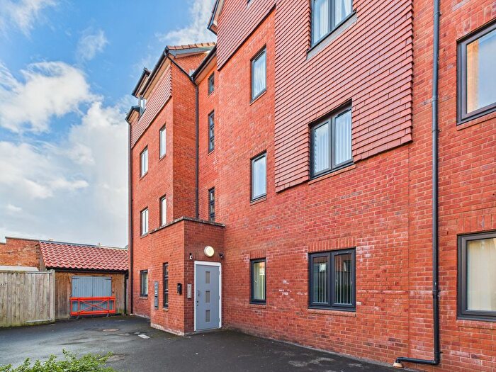1 Bedroom Flat For Sale In The Courtyard, Bridgwater, TA6