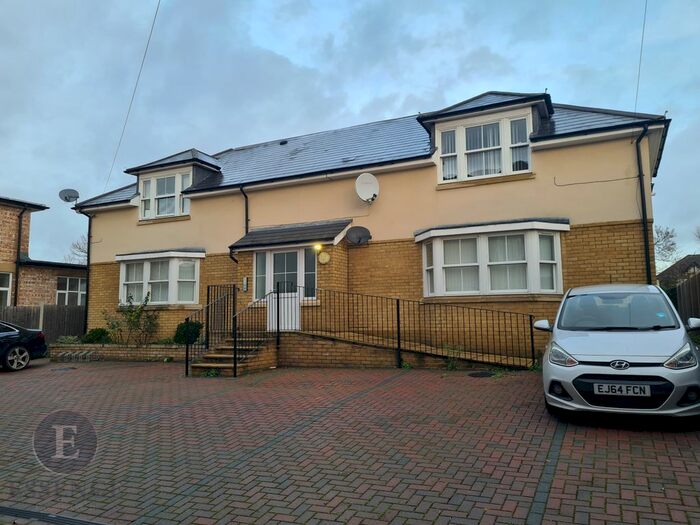 2 Bedroom Flat To Rent In Arias Court, High Street, Hornchurch, Essex, RM11