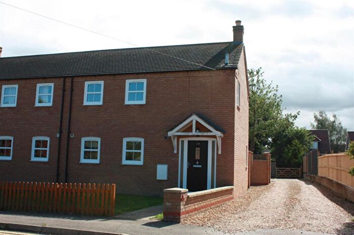 2 Bedroom Semi-Detached House To Rent In Bridge End, Earith, PE28
