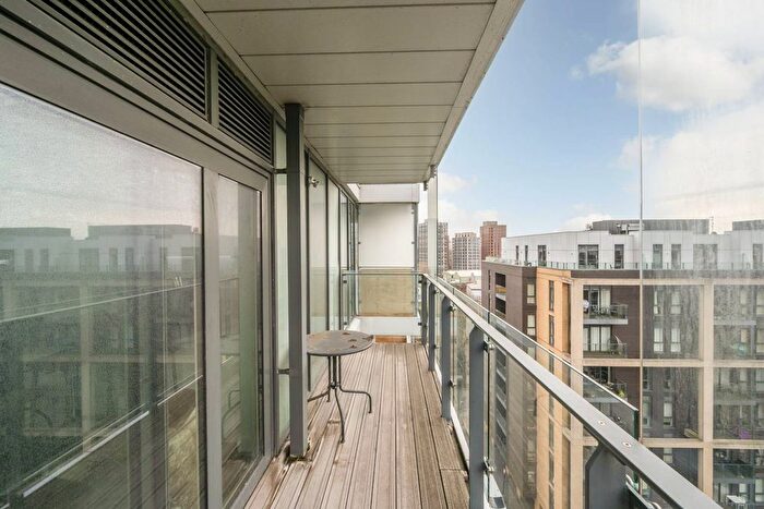 1 Bedroom Flat For Sale In Enterprise Way, Wandsworth, London, SW18