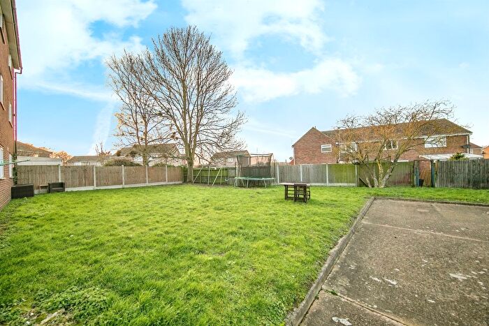 1 Bedroom Flat For Sale In Merstham Drive, Clacton-On-Sea, CO16