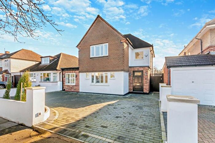 4 Bedroom Detached House To Rent In Whiteheath Avenue, Ruislip, HA4