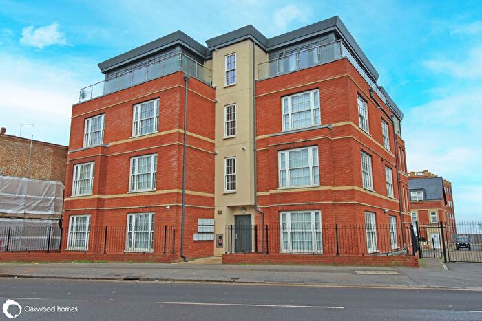 2 Bedroom Flat For Sale In Canterbury Road, Margate, CT9