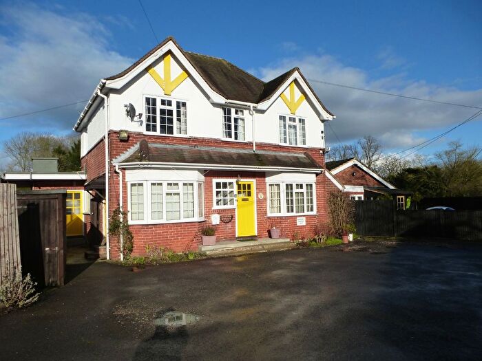 1 Bedroom Studio To Rent In Hawarden, Sulhamstead Road, Burghfield, Reading, RG30