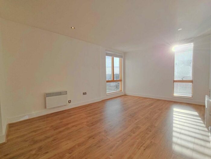 1 Bedroom Apartment To Rent In College Street, Ipswich, IP4