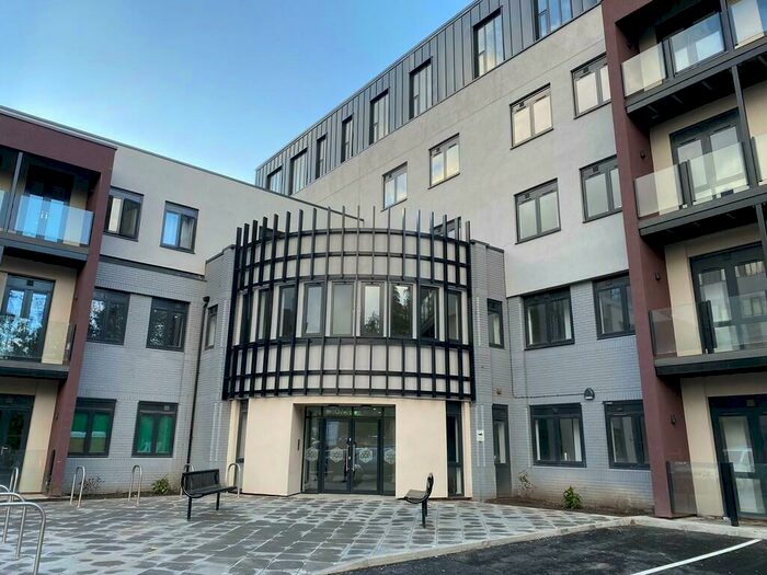 2 Bedroom Apartment To Rent In Streetsbrook Road, Solihull, B91