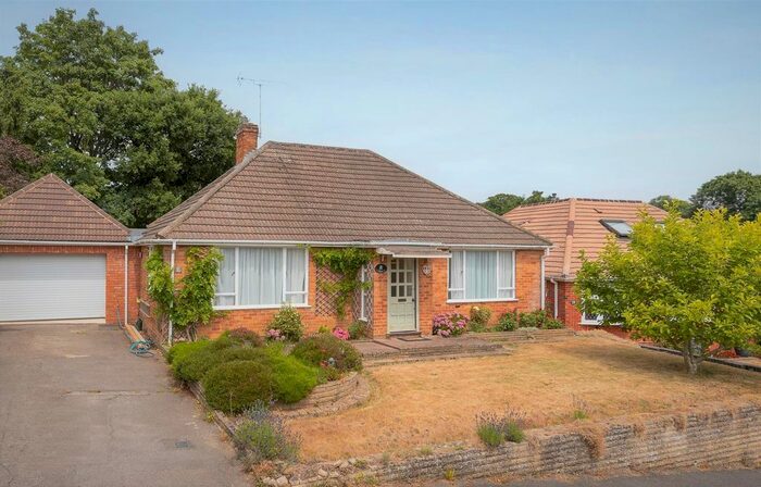 3 Bedroom Detached Bungalow To Rent In Highclere, Sunninghill, Ascot, SL5