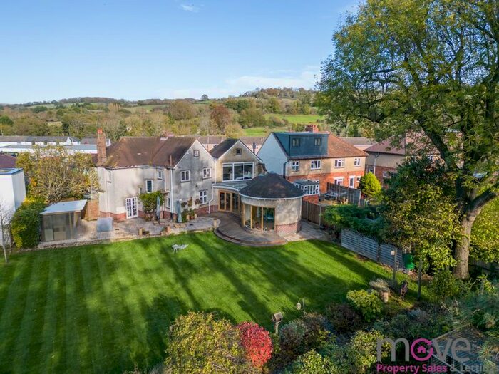 5 Bedroom Detached House For Sale In East End Road, Charlton Kings, Cheltenham, GL53