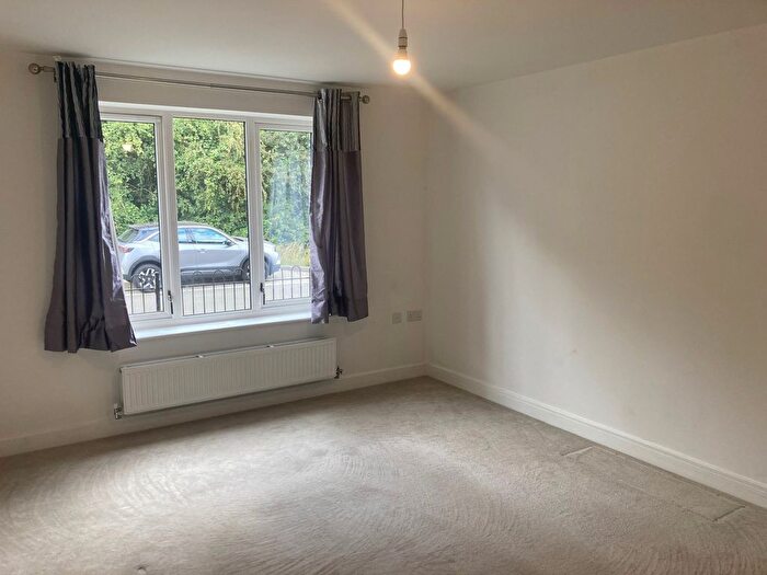 5 Bedroom Property To Rent In Guildford Avenue, Milton Keynes, MK4