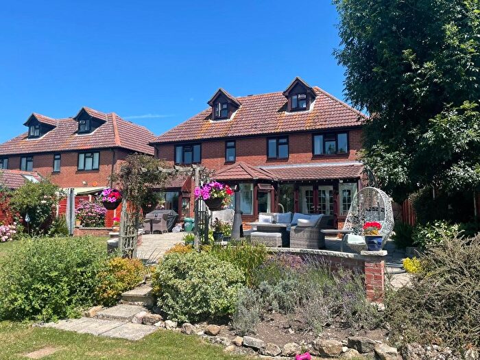 6 Bedroom Detached House For Sale In Kings Lane, Longcot, Faringdon, Oxfordshire, SN7