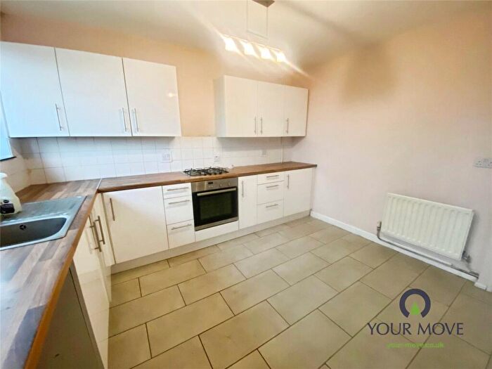 2 Bedroom Flat To Rent In Prince Charles Road, Broadstairs, Kent, CT10
