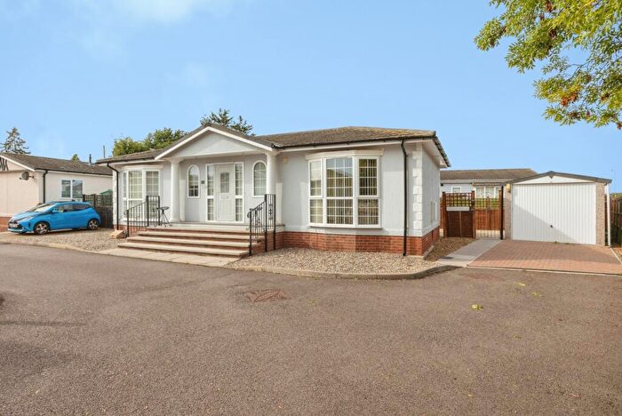 3 Bedroom Detached House For Sale In Appletree Close, Attleborough, Norfolk, NR17