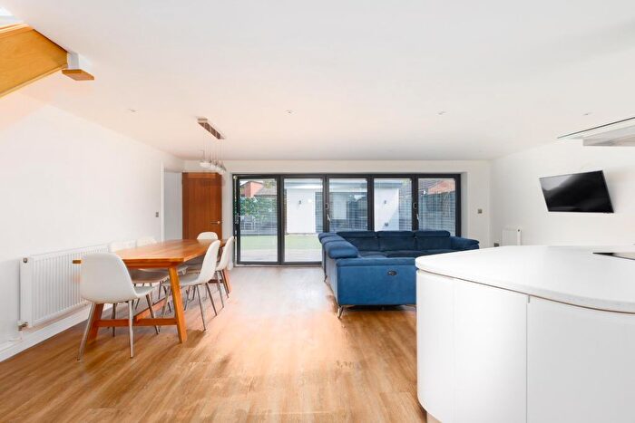 4 Bedroom Detached House For Sale In Birchwood Road, St Annes, BS4