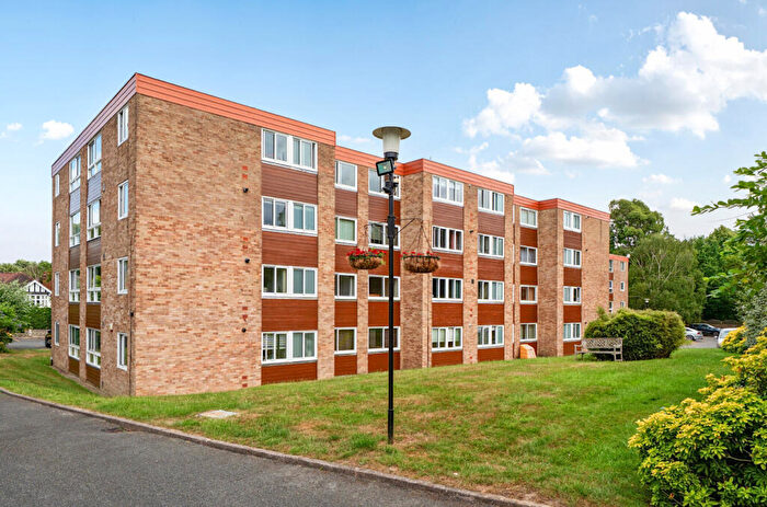 2 Bedroom Apartment For Sale In Shortlands Grove, Bromley, BR2