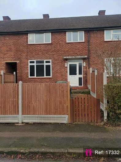 3 Bedroom Semi-Detached House To Rent In Colson Path, Loughton, IG10