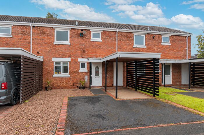 3 Bedroom Terraced House For Sale In Mainstone Close, Redditch, B98