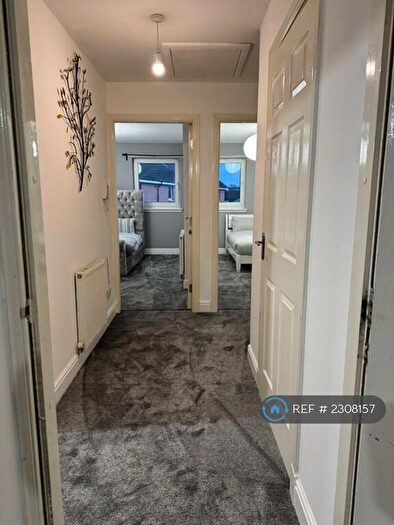 2 Bedroom Flat To Rent In Paisley Road West, Glasgow, G51