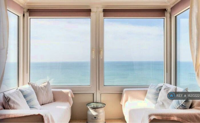 3 Bedroom Flat To Rent In Kings Road, Brighton, BN1