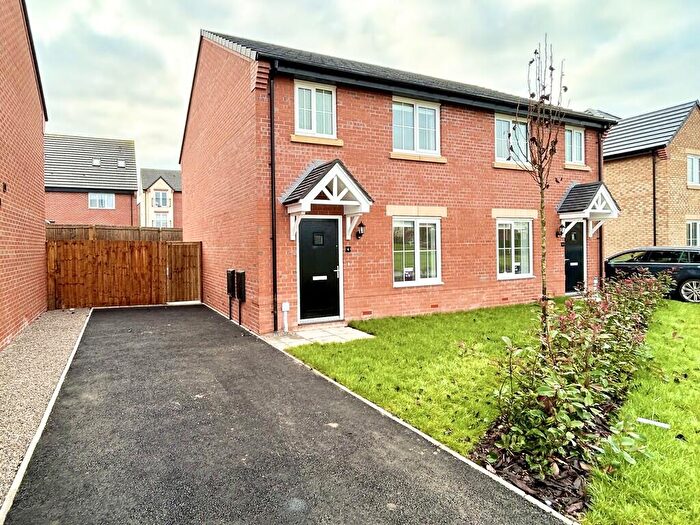 3 Bedroom Semi Detached House To Rent In Tamerlane Road, Crewe, Cheshire, CW1