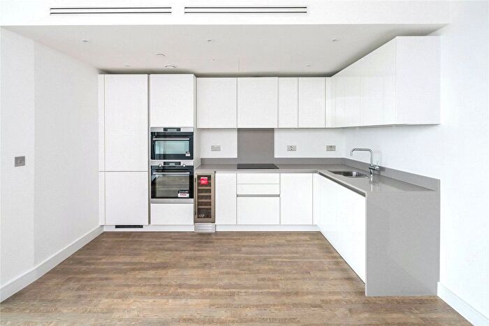 1 Bedroom Property To Rent In Gladwin Tower, Wandsworth Road, Nine Elms, London, SW8
