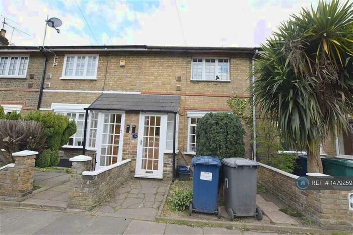 2 Bedroom Terraced House To Rent In Manor Cottages Approach, London, N2