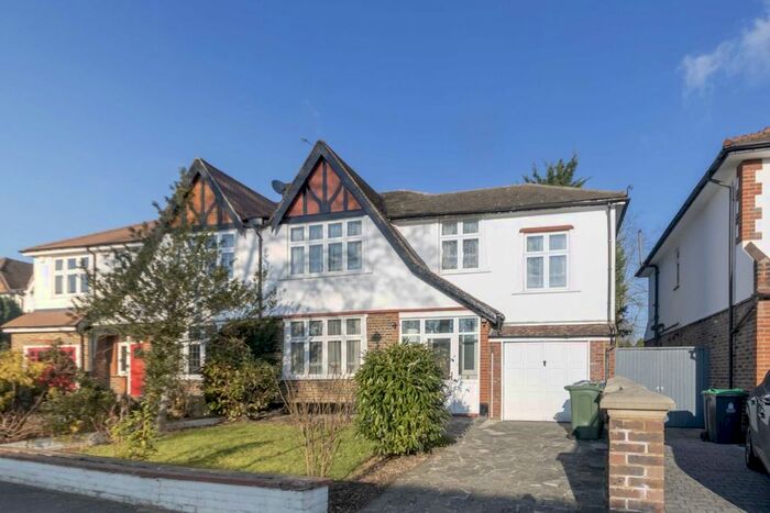 4 Bedroom Semi-Detached House To Rent In Regent Road, Berrylands, Surbiton, KT5