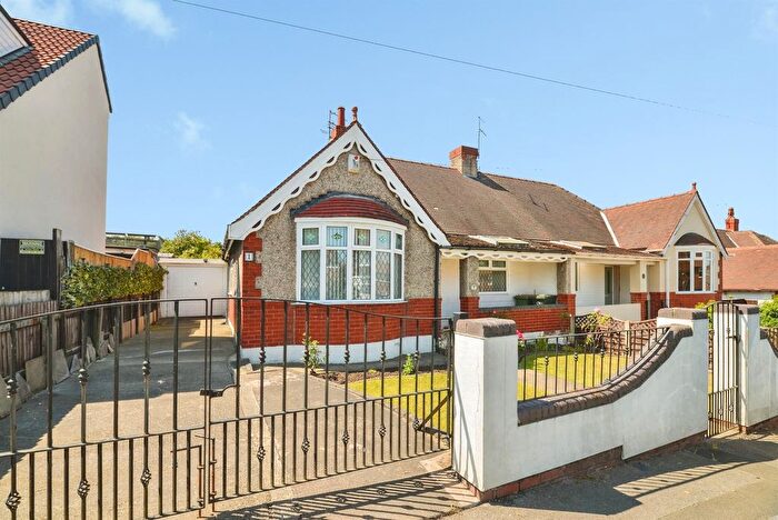 3 Bedroom Semi-Detached Bungalow For Sale In Fairfield Avenue, Ormesby, Middlesbrough, TS7