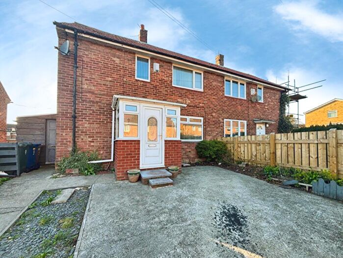 2 Bedroom Semi Detached House For Sale In Haydon Place, Slatyford, Newcastle Upon Tyne, NE5