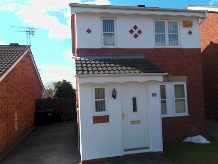 3 Bedroom Detached House To Rent In Salcombe Close, Newthorpe, Nottingham, NG16