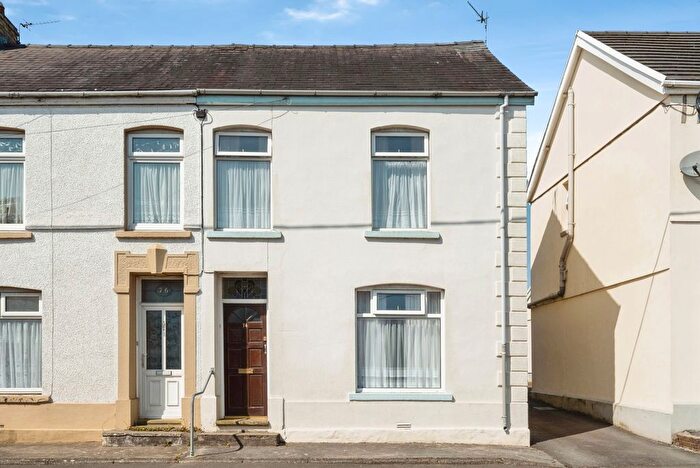 3 Bedroom Semi Detached House For Sale In Coalbrook Road, Grovesend, Swansea, SA4