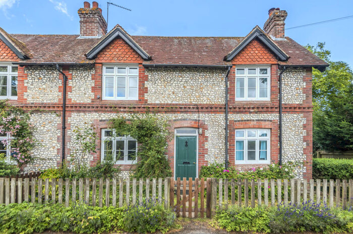 3 Bedroom Cottage To Rent In Brockwood, Bramdean, Alresford, Hampshire, SO24