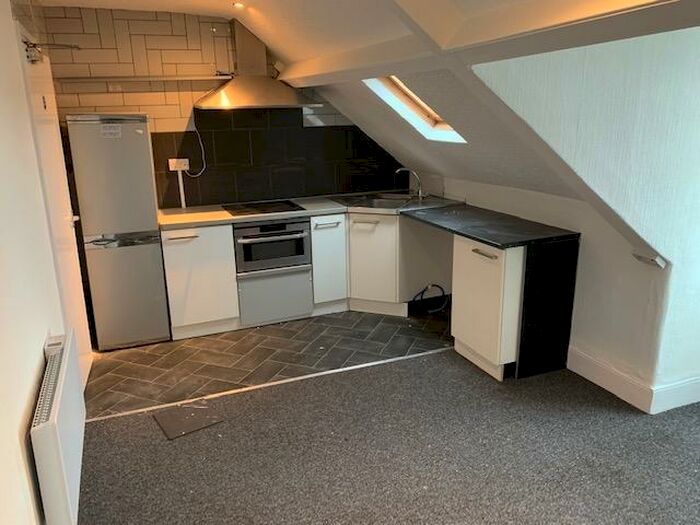 1 Bedroom Flat To Rent In Clive Street, Cardiff, CF11