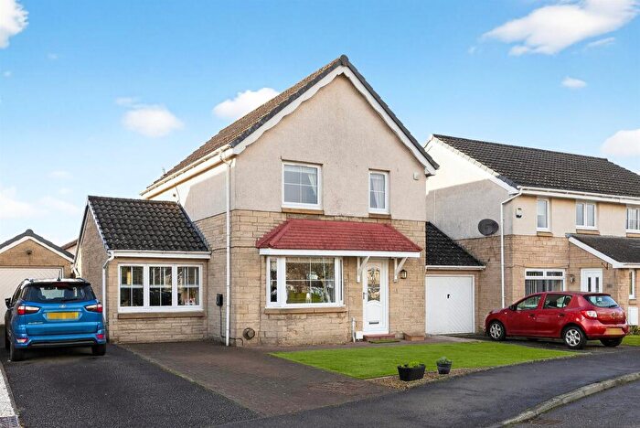 3 Bedroom Detached House For Sale In Torran Drive, Erskine, PA8