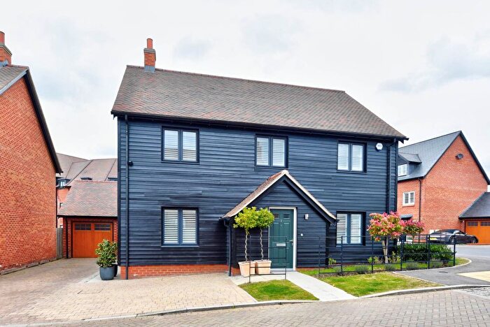 4 Bedroom Detached House For Sale In Flowercrofts, Henley On Thames, RG9
