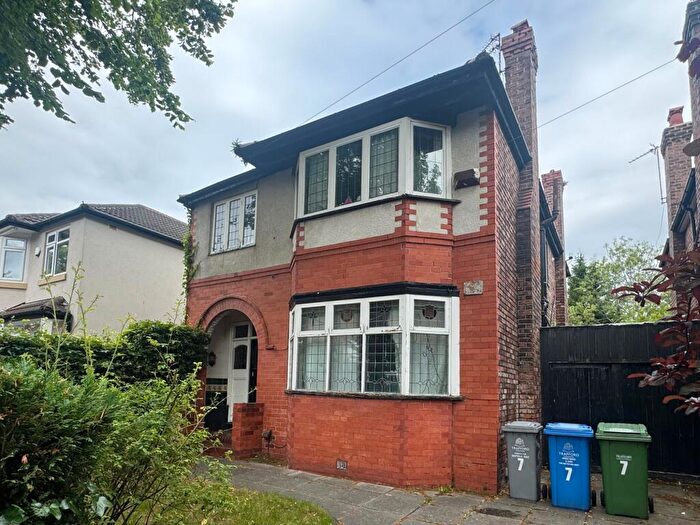 4 Bedroom Detached House For Sale In Sandy Lane, Stretford, M32