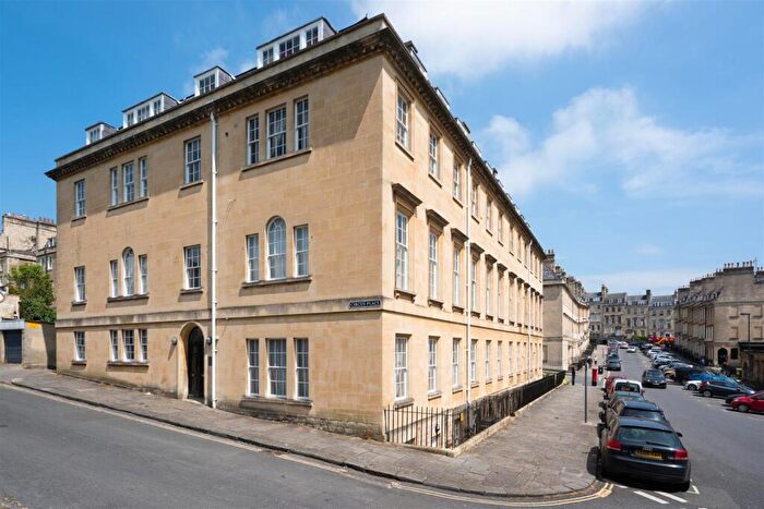 2 Bedroom Apartment To Rent In The Regina, Bath, BA1