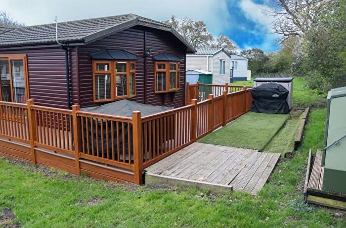 3 Bedroom Park Home For Sale In Carlton Meres Holiday Park, Carlton Lane, Saxmundham, Suffolk, IP17