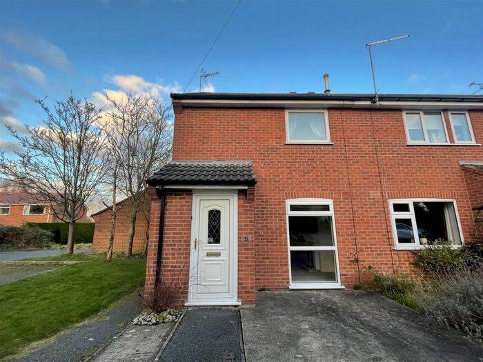 3 Bedroom Semi-Detached House To Rent In Heywood Close, Southwell, NG25