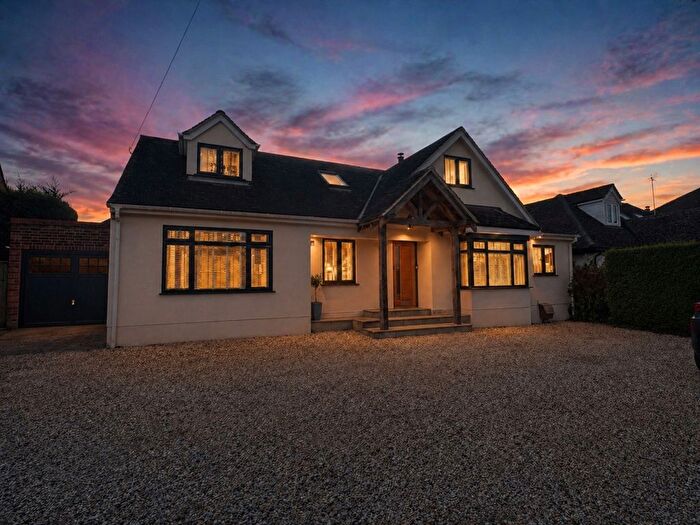 4 Bedroom Detached House For Sale In Moreton Road, Buckingham, Buckinghamshire, MK18
