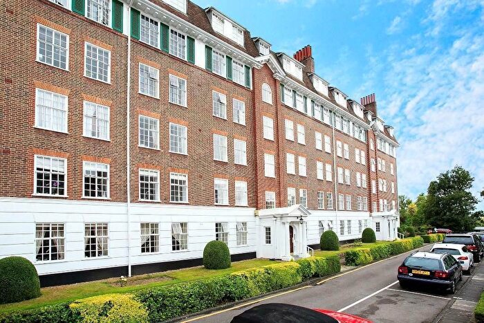 2 Bedroom Flat To Rent In Richmond Hill Court, Richmond, TW10