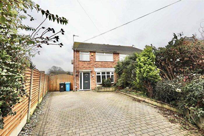 3 Bedroom Semi-Detached House For Sale In Grenville Bay, Bilton, Hull, HU11