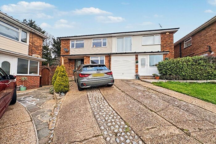 3 Bedroom Semi Detached House To Rent In The Chimes, Benfleet, SS7