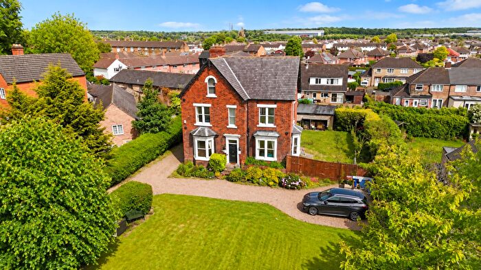 6 Bedroom Detached House For Sale In Middlefield Lane, Gainsborough, DN21