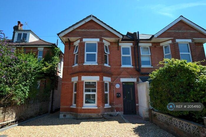 1 Bedroom Flat To Rent In Charminster, Bournemouth, BH3