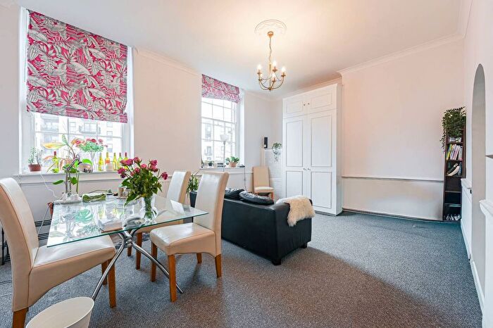 1 Bedroom Flat To Rent In Connaught Mews, Woolwich, London, SE18