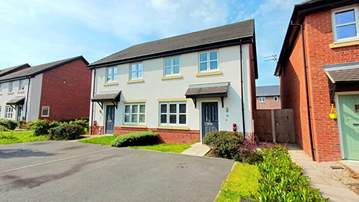 2 Bedroom Semi Detached House For Sale In Oakbrook Drive, Higher Bartle, PR4