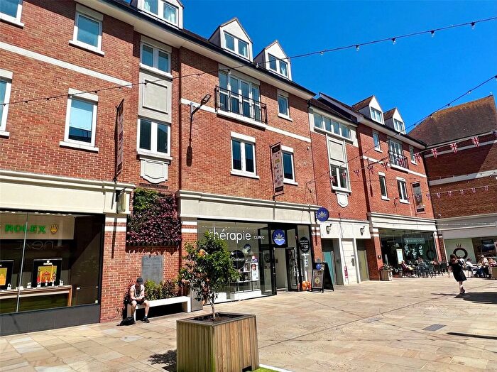 2 Bedroom Flat To Rent In Langton Gardens, Whitefriars Street, Canterbury, Kent, CT1