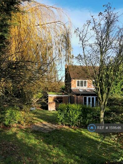 3 Bedroom Semi-Detached House To Rent In Sudthorpe Hill, Grantham, NG32