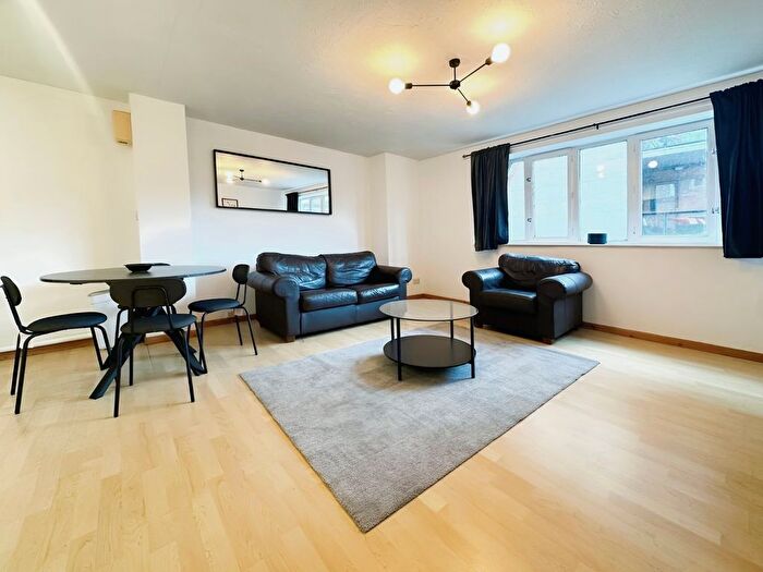 1 Bedroom Flat To Rent In Flax House, Navigation Walk, Leeds, West Yorkshire, LS10